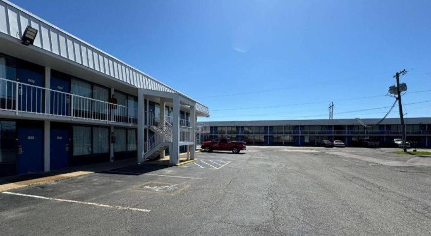Rodeway Inn West Memphis Exterior foto